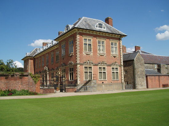 Tredegar House